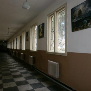 uchilitshe-koridor