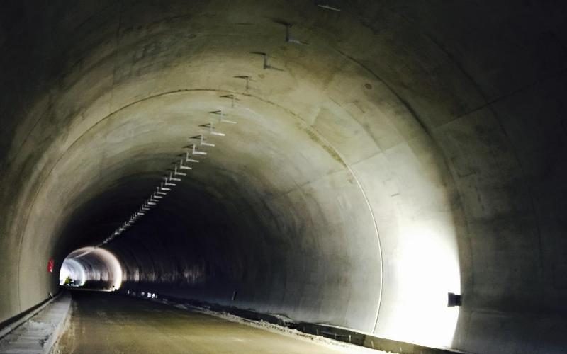 tunel-traqnovi-vrata