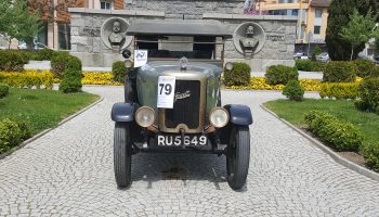 retro-avtomobil-parad