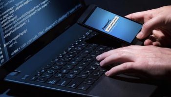 hakeri-telefon-gsm-laptop