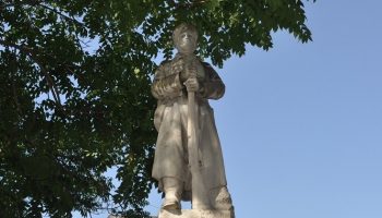 pametnik-burgas-syedinenie