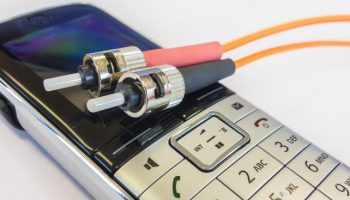 telefonyt-vi-se-podslushva