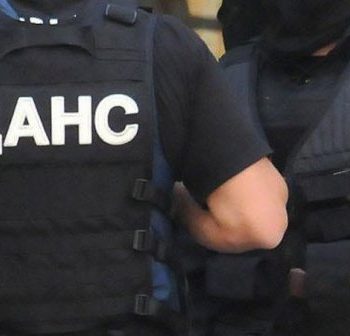 policiq dans